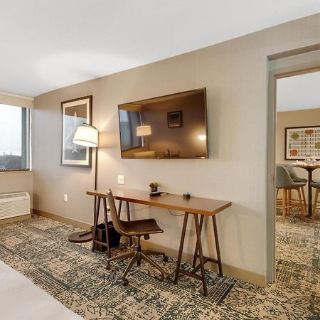 Four Points By Sheraton Boston Newton Εξωτερικό φωτογραφία