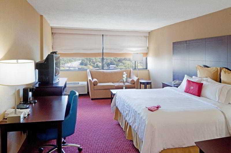 Four Points By Sheraton Boston Newton Εξωτερικό φωτογραφία