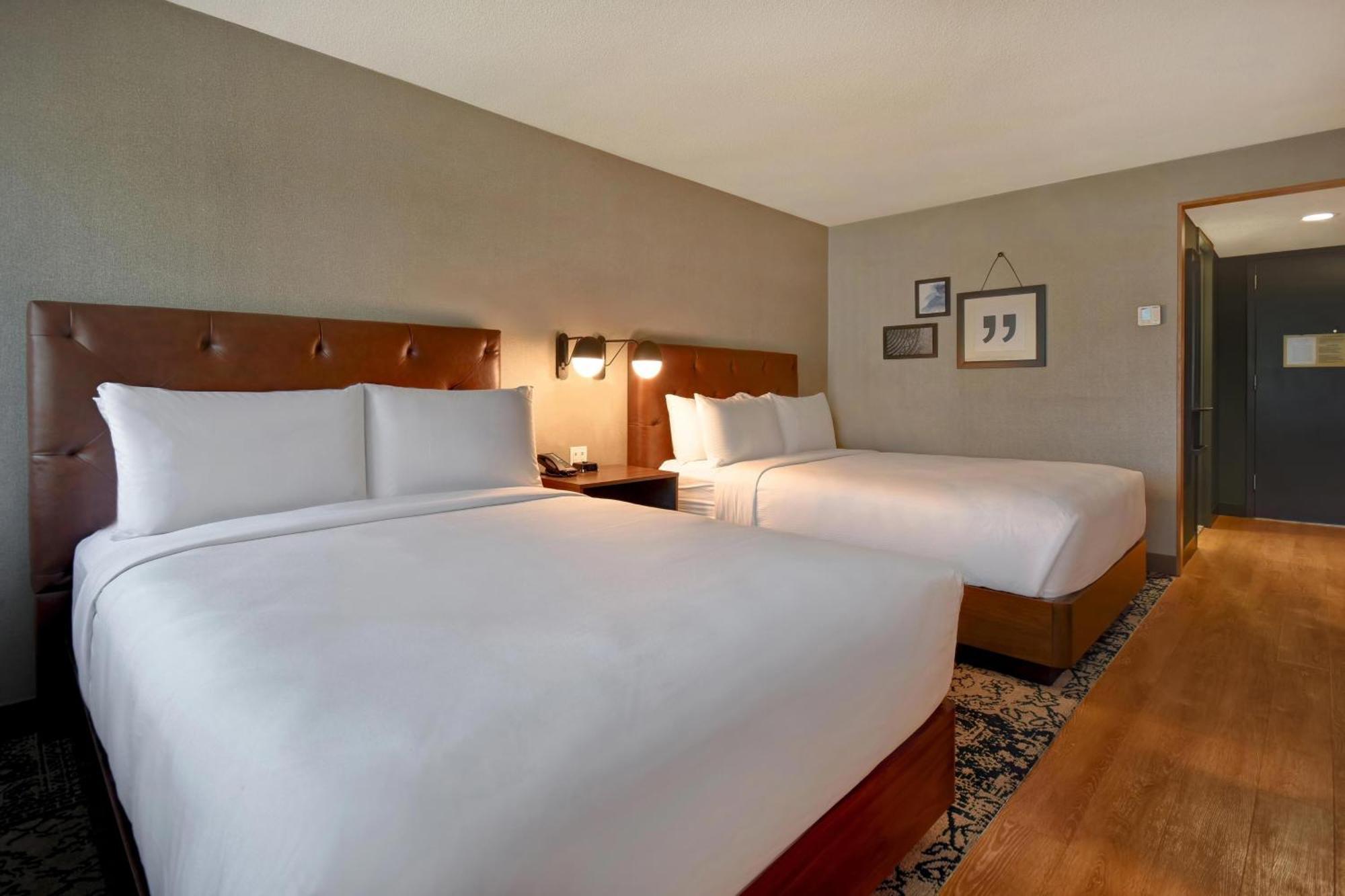 Four Points By Sheraton Boston Newton Εξωτερικό φωτογραφία